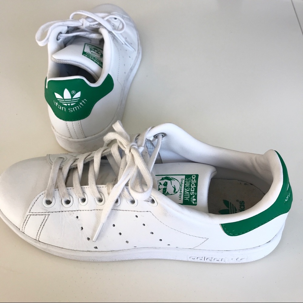 Adidas Stan Smith Big Kids size 5 1/2 whit…